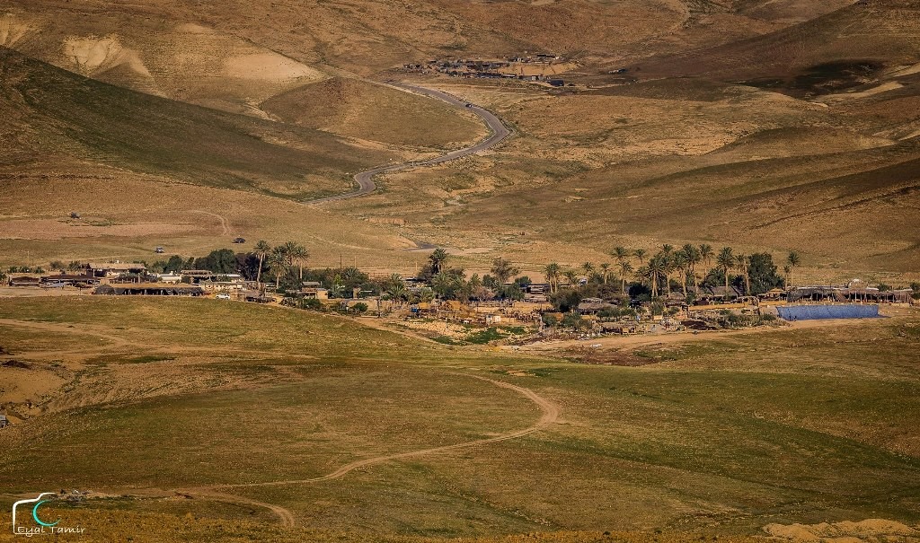 הכפר-מרחוק-1